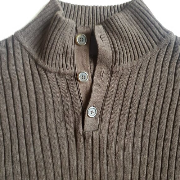 GAP BROWN TAUPY MOCK NECK THICK CABLE LIKE KNIT 3-BUTTON CLOSURE SWEATER… - Picture 2 of 6